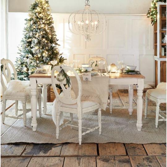 kopottas vintage feher szek tomorfa country tomorfa mediterran natur asztal etkezoasztal paraszthaz balaton nyaralo provansz.jpg